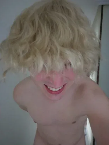 Pretty Prince OnlyFans espanolas